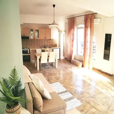 Pangalis Romantica *